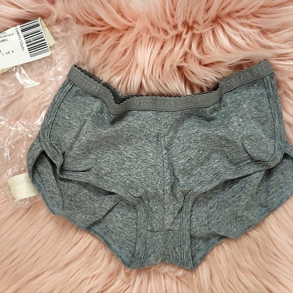 Brand New VICTORIA'S SECRET LOW RISE BOYSHORT PANTY-XS
